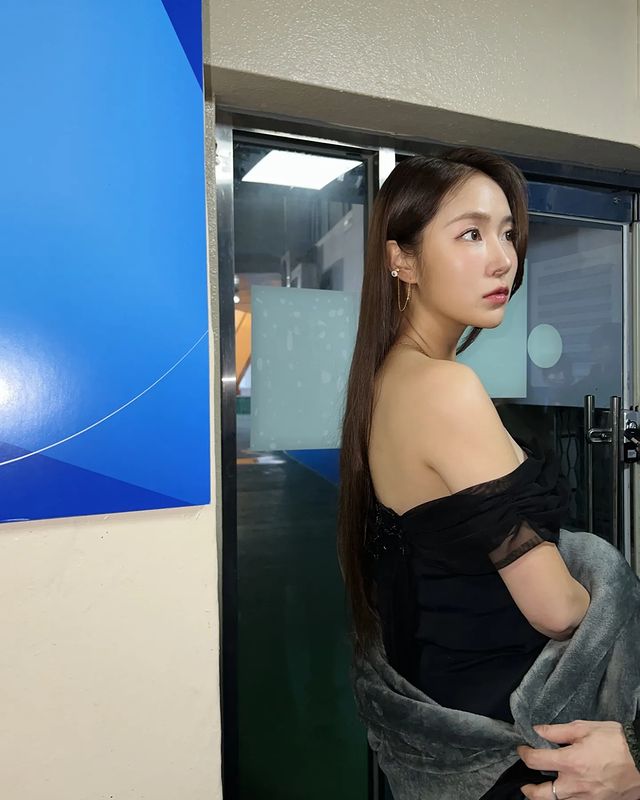 인스타그램 소유 wearing PB003EC